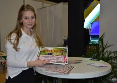 Alice van Assen promoot het nieuwe blad Fruit! Een nieuw concept en weekblad voor de fruitsector.